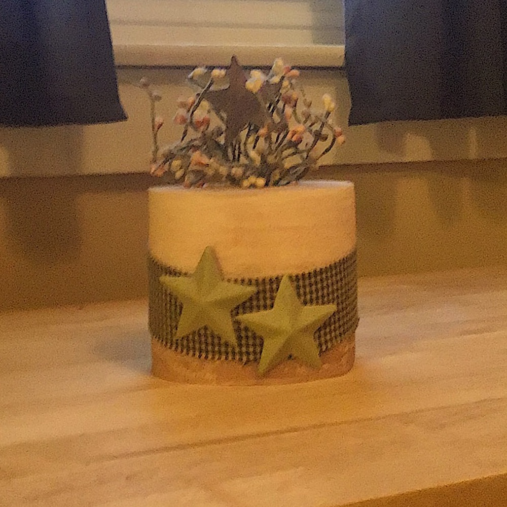 Primitive Table decor